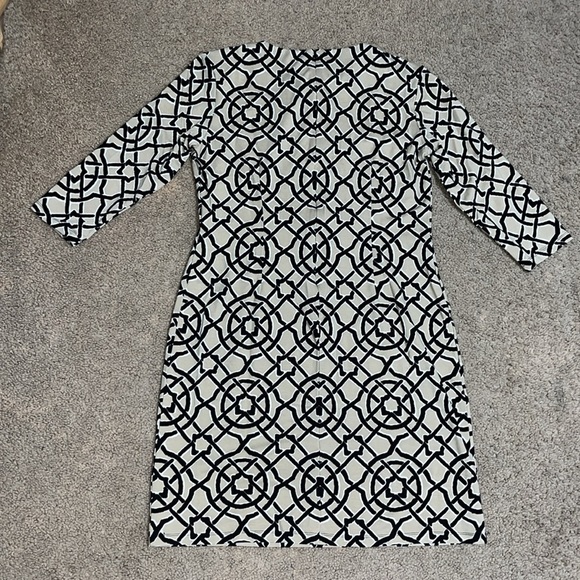 J. McLaughlin Devon 3/4 Sleeve Crew Neck Catalina Cloth Dress Black Tan Scribe M - Picture 6 of 10